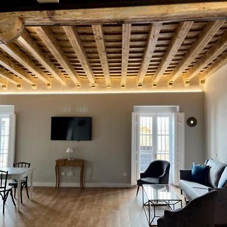 Ti1 Estiloso Loft 120M De La Catedral Tomas De Ibarra Street Sevilla Exterior foto
