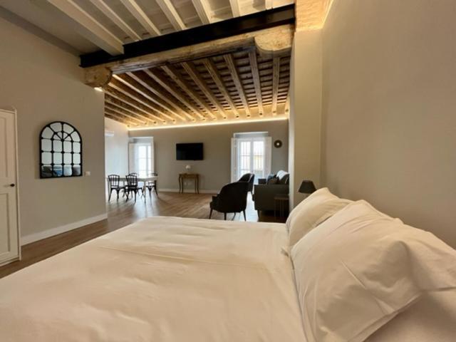 Ti1 Estiloso Loft 120M De La Catedral Tomas De Ibarra Street Sevilla Exterior foto