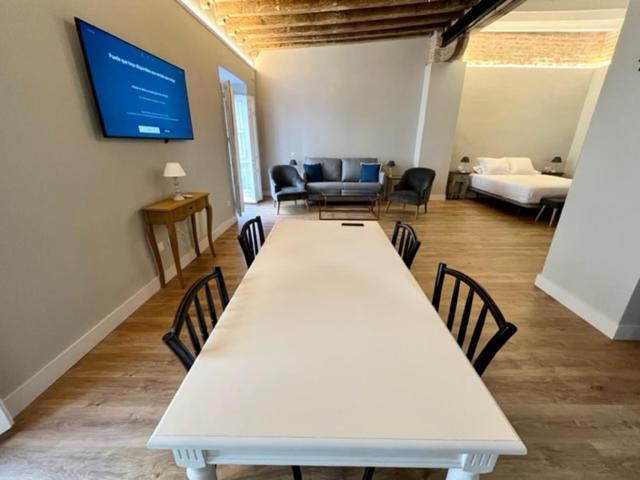 Ti1 Estiloso Loft 120M De La Catedral Tomas De Ibarra Street Sevilla Exterior foto