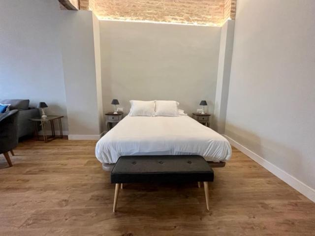 Ti1 Estiloso Loft 120M De La Catedral Tomas De Ibarra Street Sevilla Exterior foto