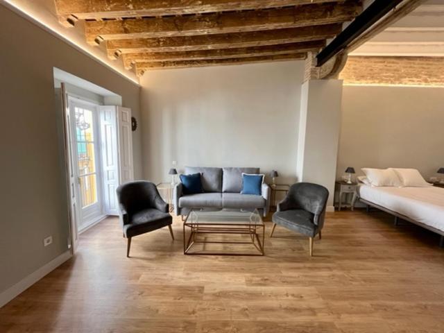 Ti1 Estiloso Loft 120M De La Catedral Tomas De Ibarra Street Sevilla Exterior foto